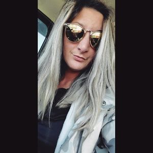 Meet your Posher, Tiffany